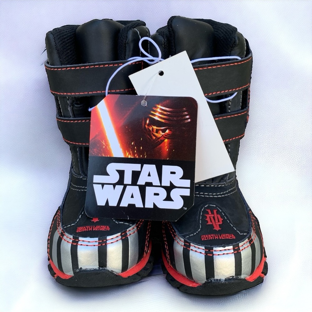 Disney Star Wars Darth Vader Kid’s Boy’s Black Winter Snow Jogger Outdoor Boots